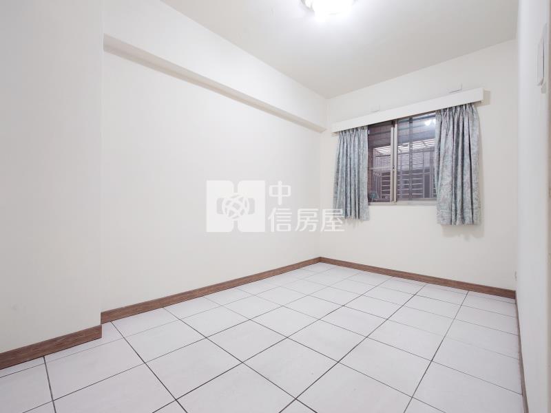 文心凱旋大三房平車房屋室內格局與周邊環境