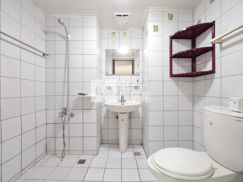 文心凱旋大三房平車房屋室內格局與周邊環境