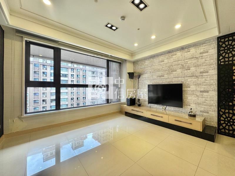 城上城沐光前區三房平車房屋室內格局與周邊環境