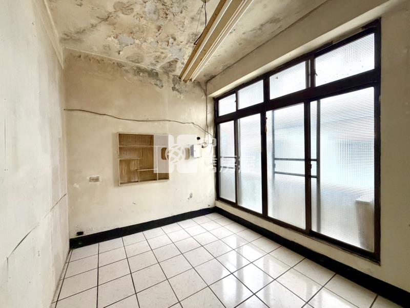 平鎮新光路50大地坪透天房屋室內格局與周邊環境