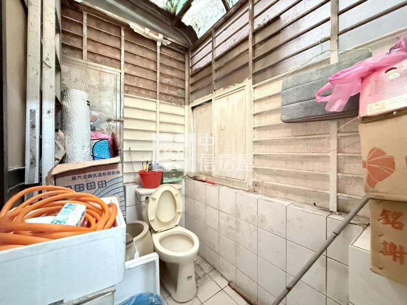 大慶一樓門口方便停車房屋室內格局與周邊環境