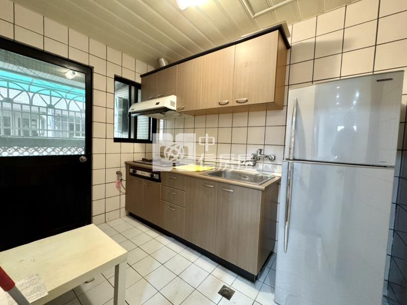 國安國宅正三房美屋房屋室內格局與周邊環境