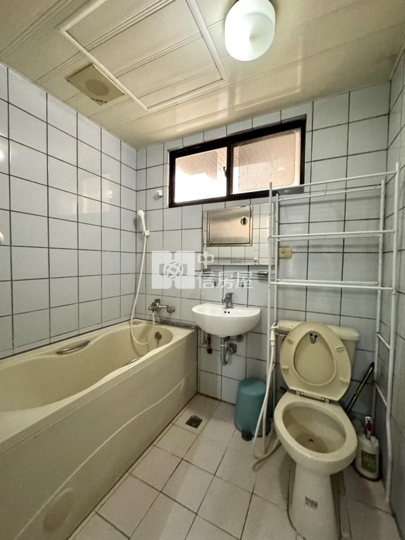 國安國宅正三房美屋房屋室內格局與周邊環境