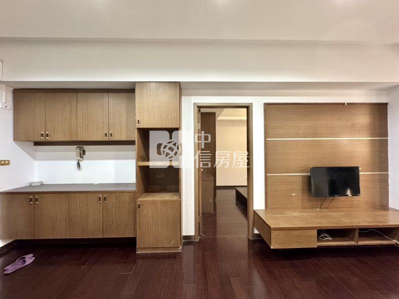 國安國宅正三房美屋房屋室內格局與周邊環境