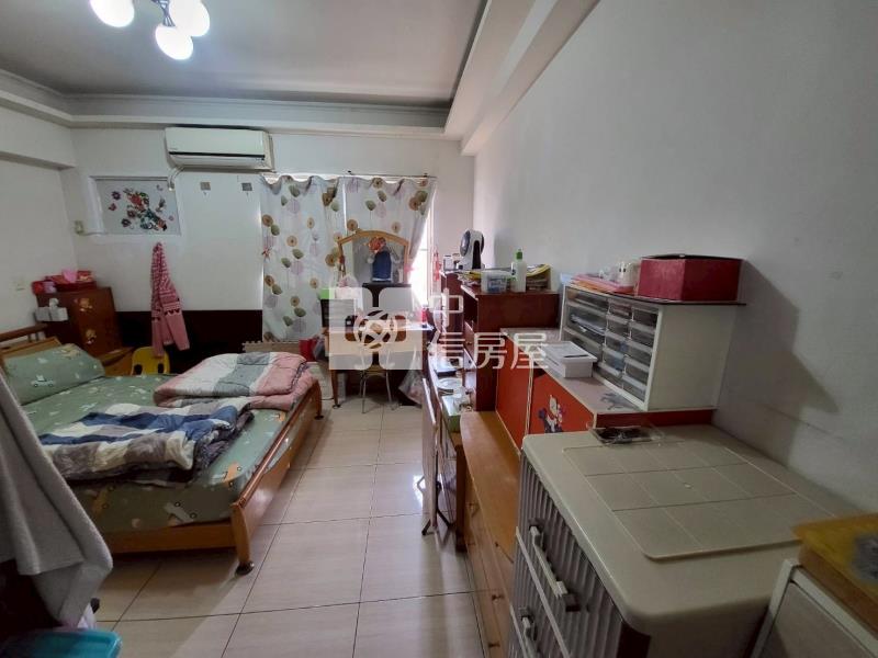 714誠品生活(誠信區)房屋室內格局與周邊環境