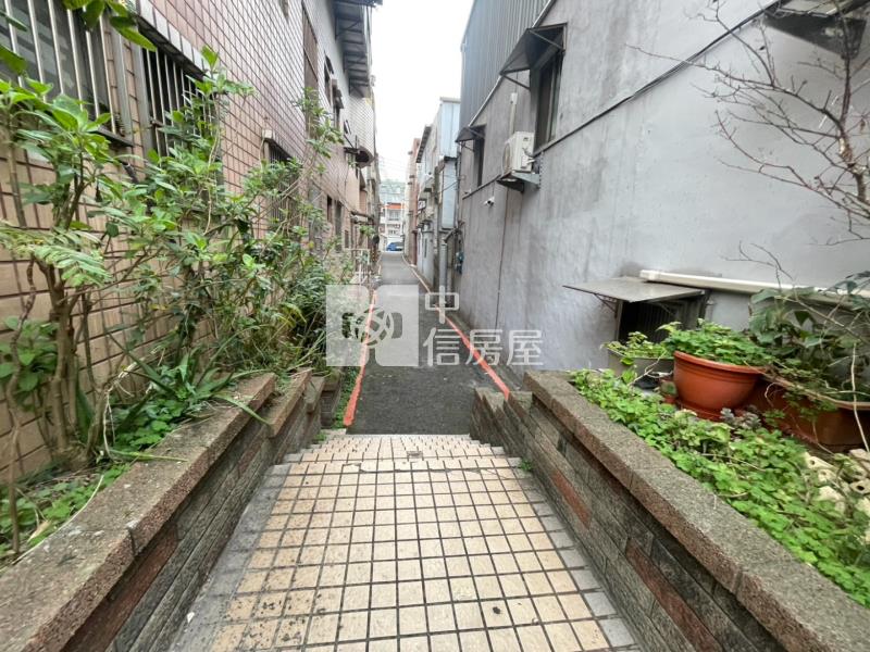 聖府名家低總價三房+車位房屋室內格局與周邊環境