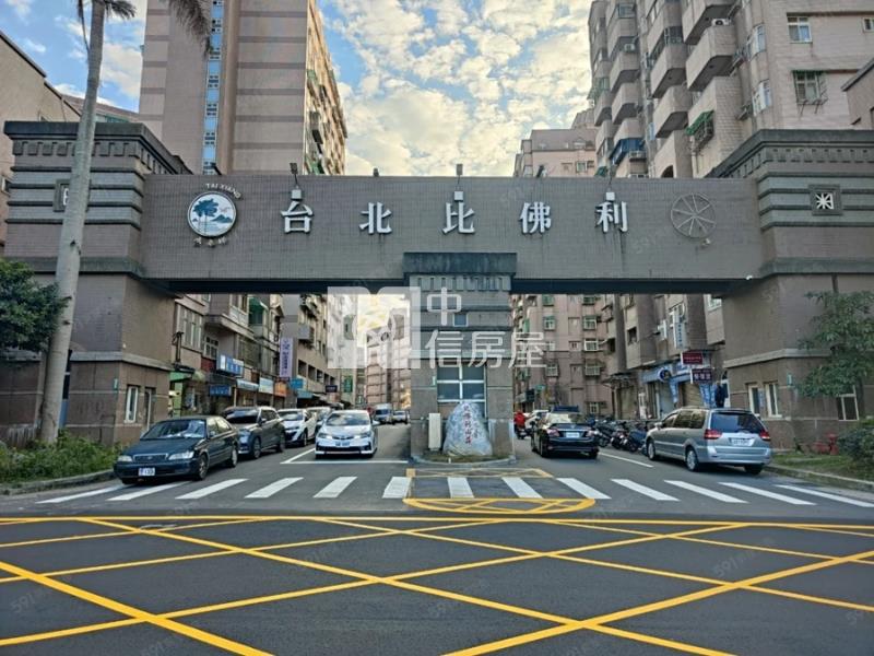 比佛利發財大金店面房屋室內格局與周邊環境