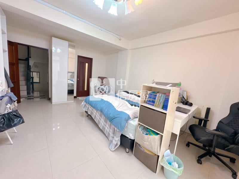 近楊梅交流道.天然氣四房美別墅房屋室內格局與周邊環境