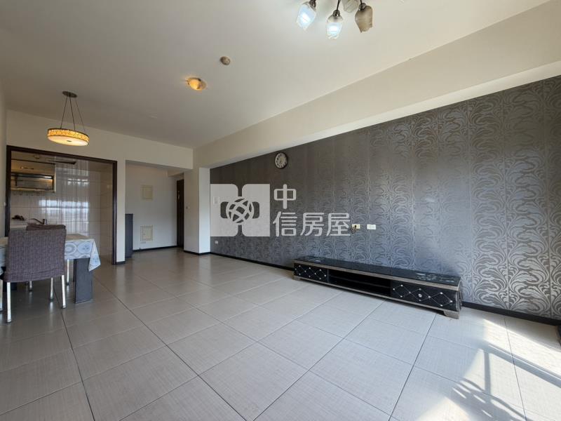 【安家】鼎藏晶華一期三房車房屋室內格局與周邊環境