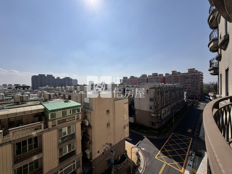 【安家】鼎藏晶華一期三房車房屋室內格局與周邊環境