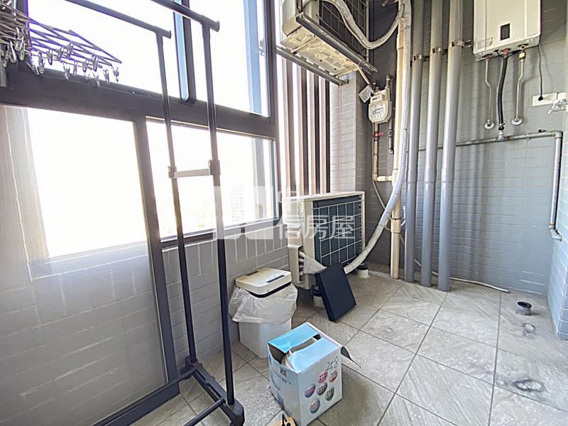 過嶺重劃旁景觀兩房車房屋室內格局與周邊環境