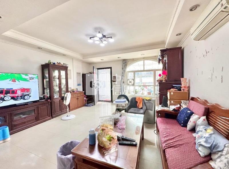 龍潭石門~紅橋山莊休閑別墅~雙車位房屋室內格局與周邊環境