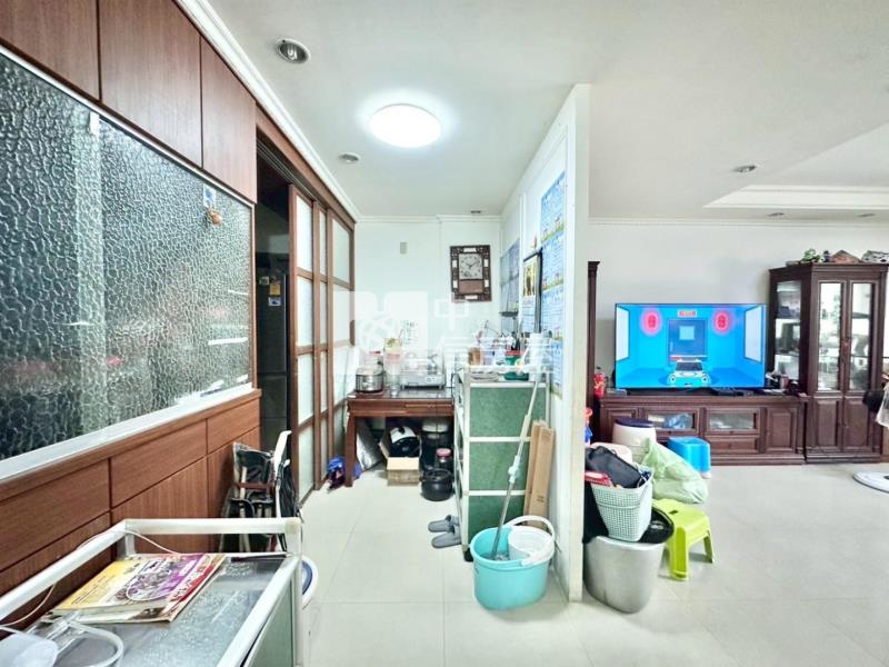 龍潭石門~紅橋山莊休閑別墅~雙車位房屋室內格局與周邊環境