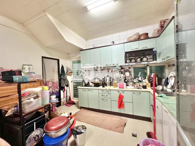 龍潭石門~紅橋山莊休閑別墅~雙車位房屋室內格局與周邊環境