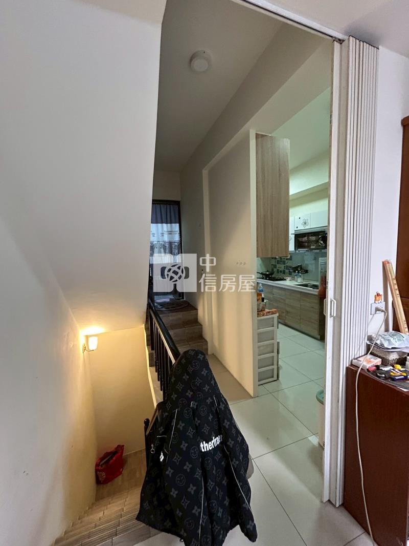 大埤輕屋齡朝南別墅房屋室內格局與周邊環境