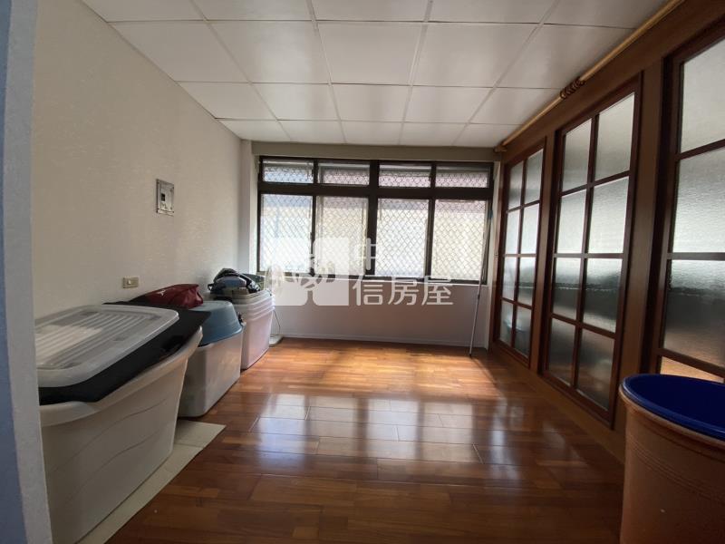 中壢站前大面寬透天(專)房屋室內格局與周邊環境