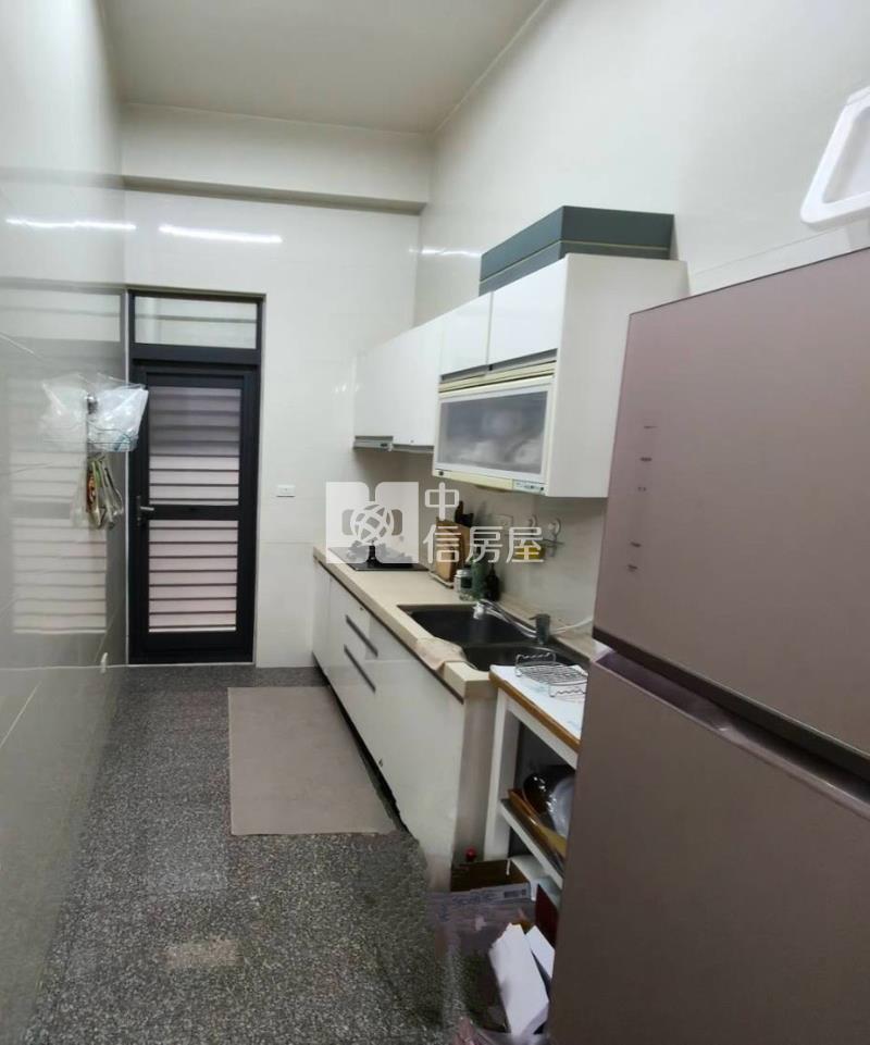 虎尾林森路並排車庫別墅房屋室內格局與周邊環境