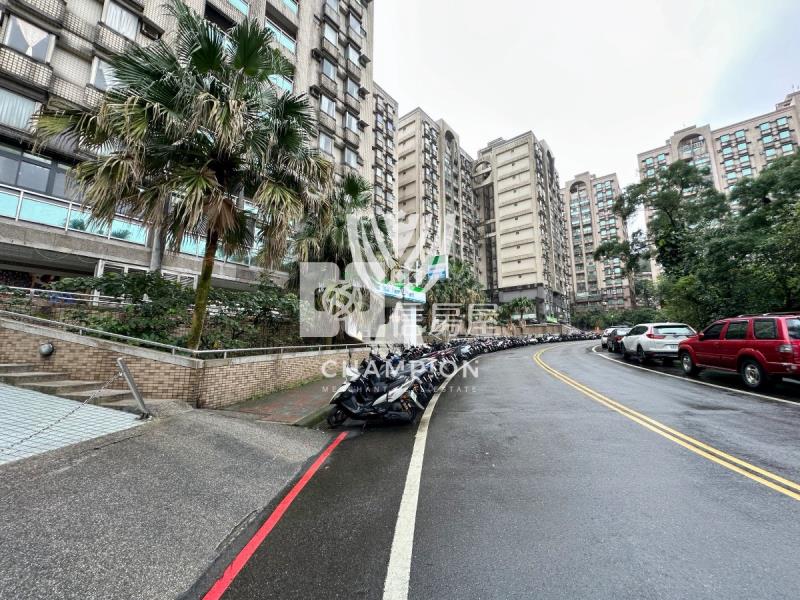 【冠軍】台北九如美裝三房+車位房屋室內格局與周邊環境