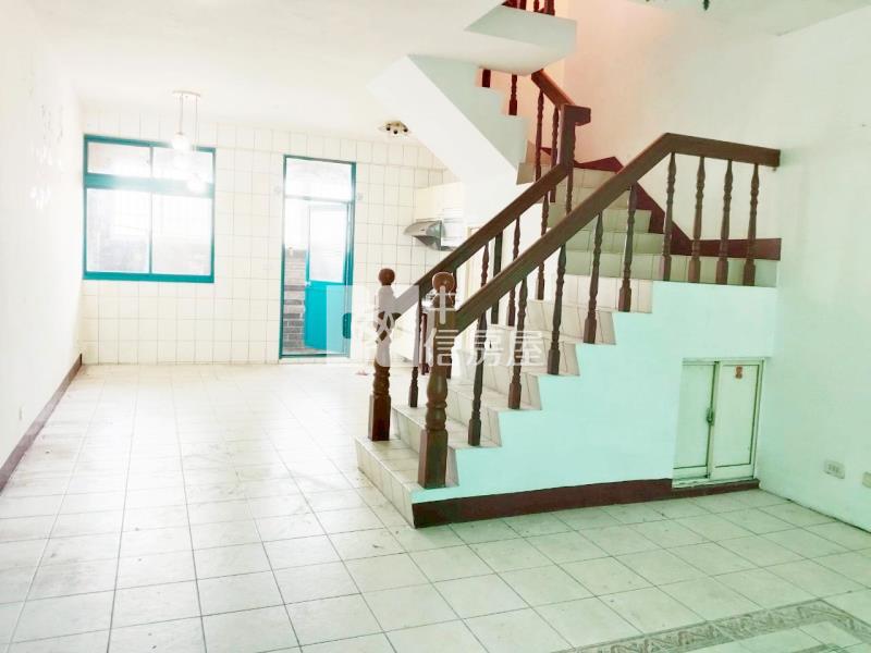 竹南前庭美透天房屋室內格局與周邊環境