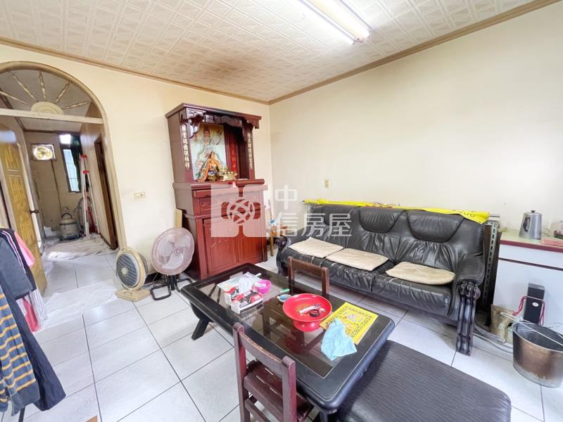 【新世紀】山仔頂麥當勞大面寬透天房屋室內格局與周邊環境