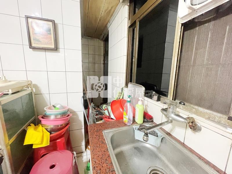 【新世紀】山仔頂麥當勞大面寬透天房屋室內格局與周邊環境