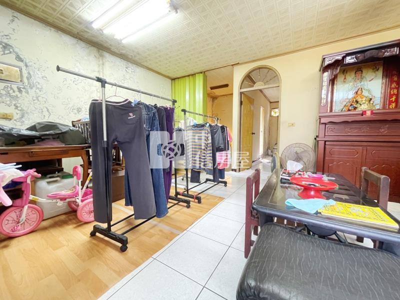 【新世紀】山仔頂麥當勞大面寬透天房屋室內格局與周邊環境