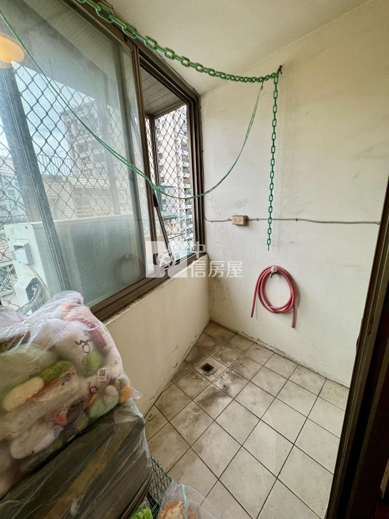 篤行國小3+1房採光好美廈房屋室內格局與周邊環境