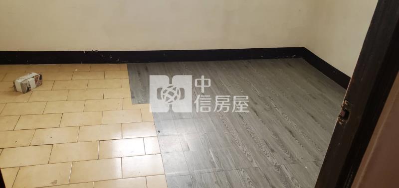 潮州南京路巷弄透天房屋室內格局與周邊環境