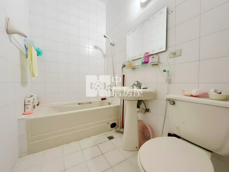 湳雅大潤發【藝術名宮七】三房平面車位房屋室內格局與周邊環境