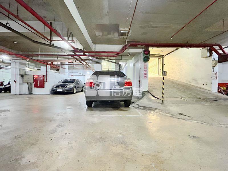 湳雅大潤發【藝術名宮七】三房平面車位房屋室內格局與周邊環境