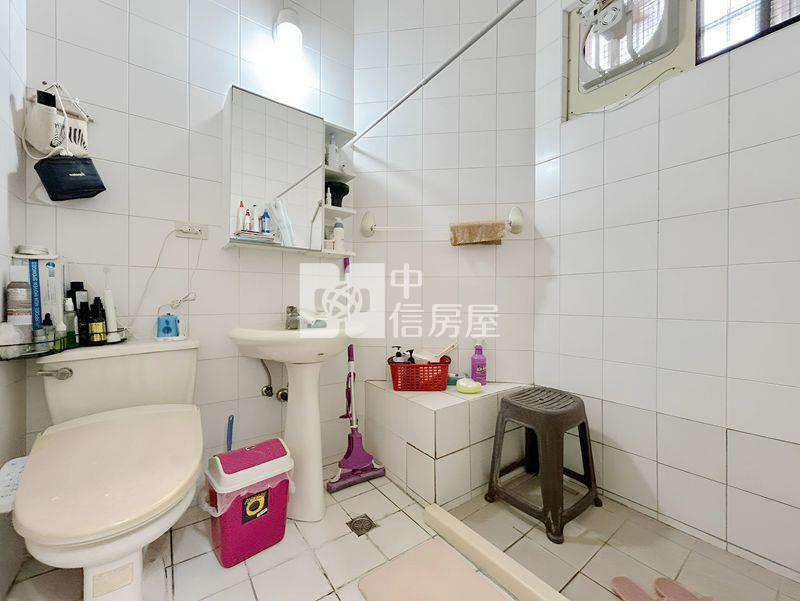 湳雅大潤發【藝術名宮七】三房平面車位房屋室內格局與周邊環境