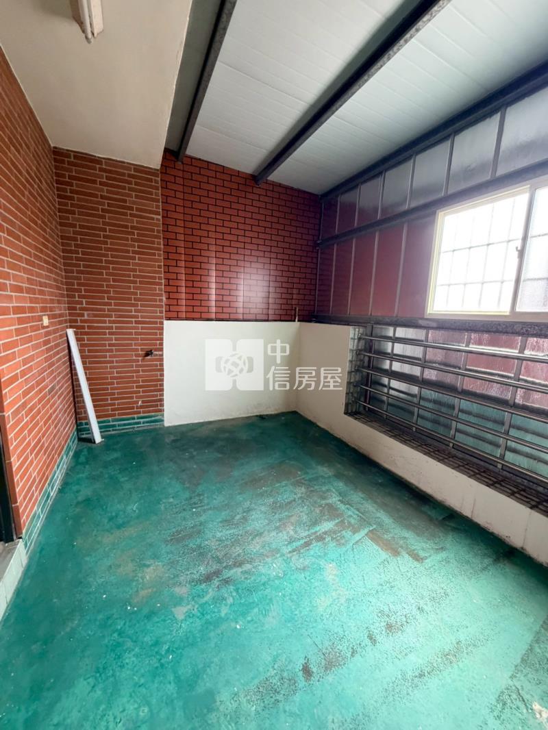 斗六市區旁公園車墅房屋室內格局與周邊環境