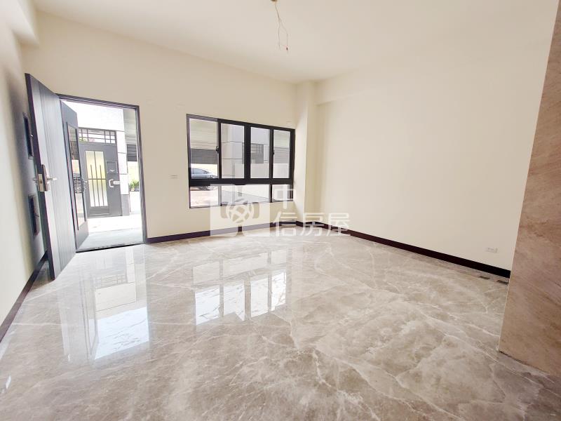 樹孝商圈全新車庫電梯別墅房屋室內格局與周邊環境