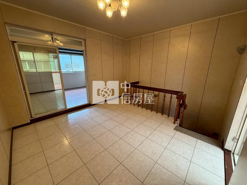 體育園區花園別墅房屋室內格局與周邊環境