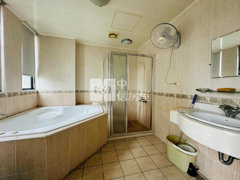 11期雙併店墅-企業總部房屋室內格局與周邊環境