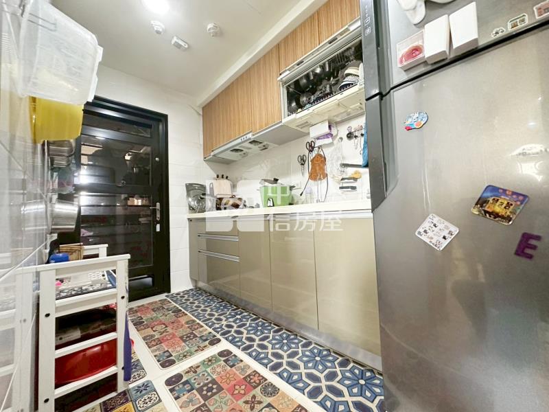 中山醫宏都雙子星質感三房平車房屋室內格局與周邊環境