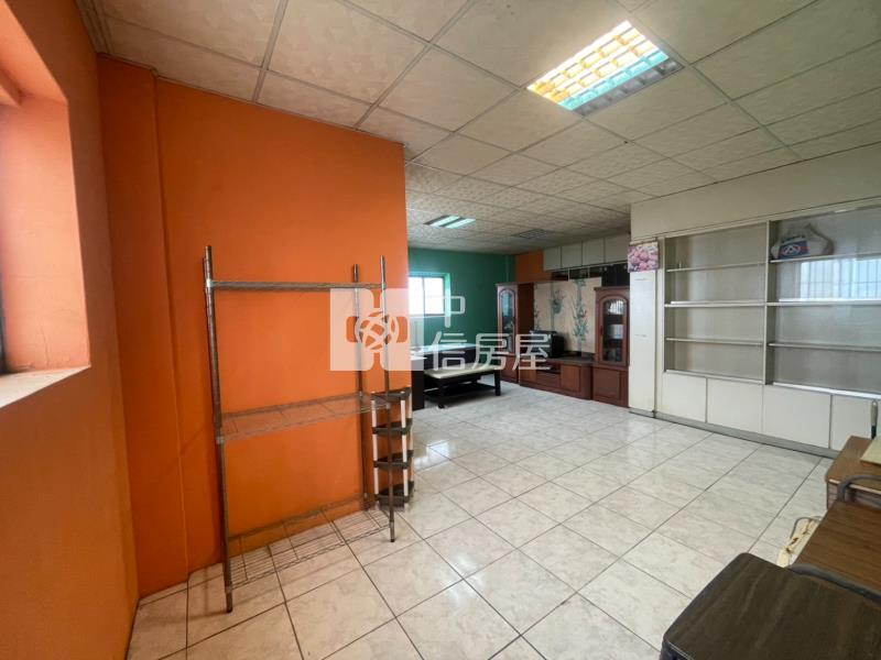 專任-臨忠孝路新貴華夏正神路三房6+7樓房屋室內格局與周邊環境