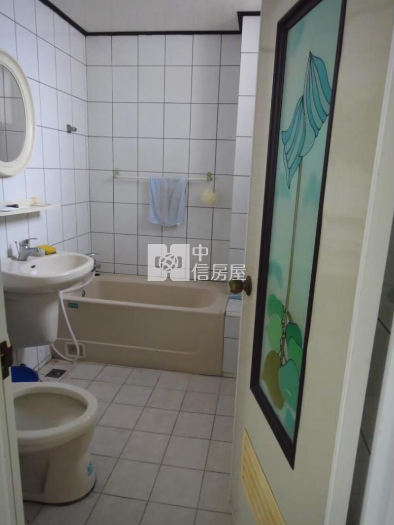 專任-臨忠孝路新貴華夏正神路三房6+7樓房屋室內格局與周邊環境