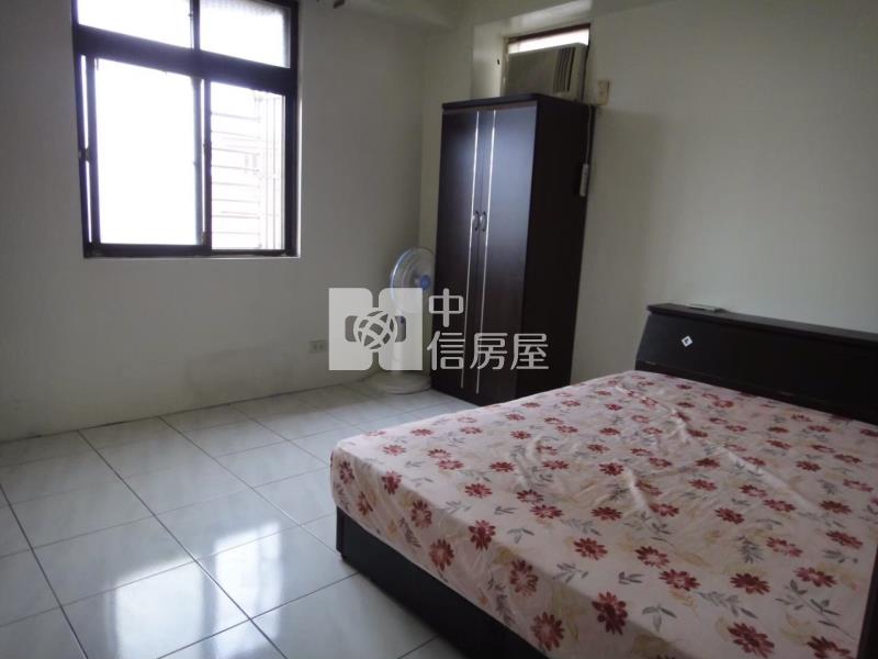 專任-臨忠孝路新貴華夏正神路三房6+7樓房屋室內格局與周邊環境