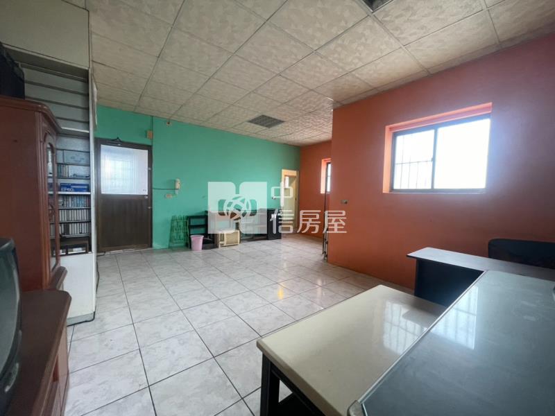 專任-臨忠孝路新貴華夏正神路三房6+7樓房屋室內格局與周邊環境