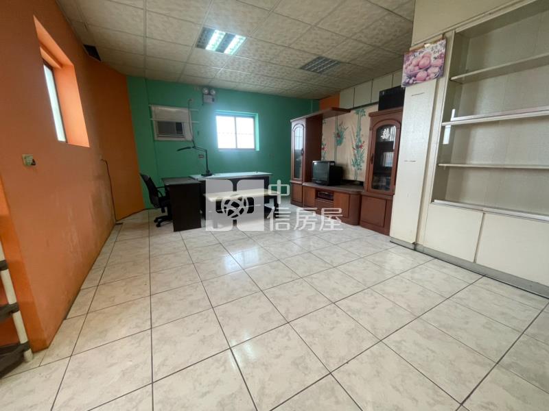 專任-臨忠孝路新貴華夏正神路三房6+7樓房屋室內格局與周邊環境