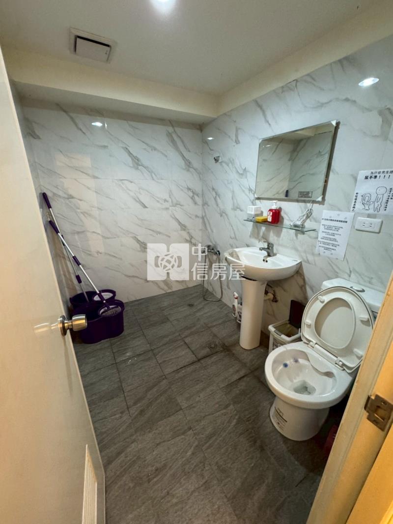 逢甲至善國中黃金店面房屋室內格局與周邊環境