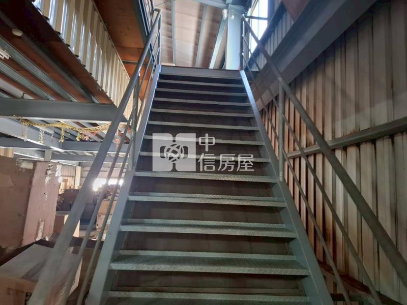 近86優質鋼構乙工廠辦房屋室內格局與周邊環境
