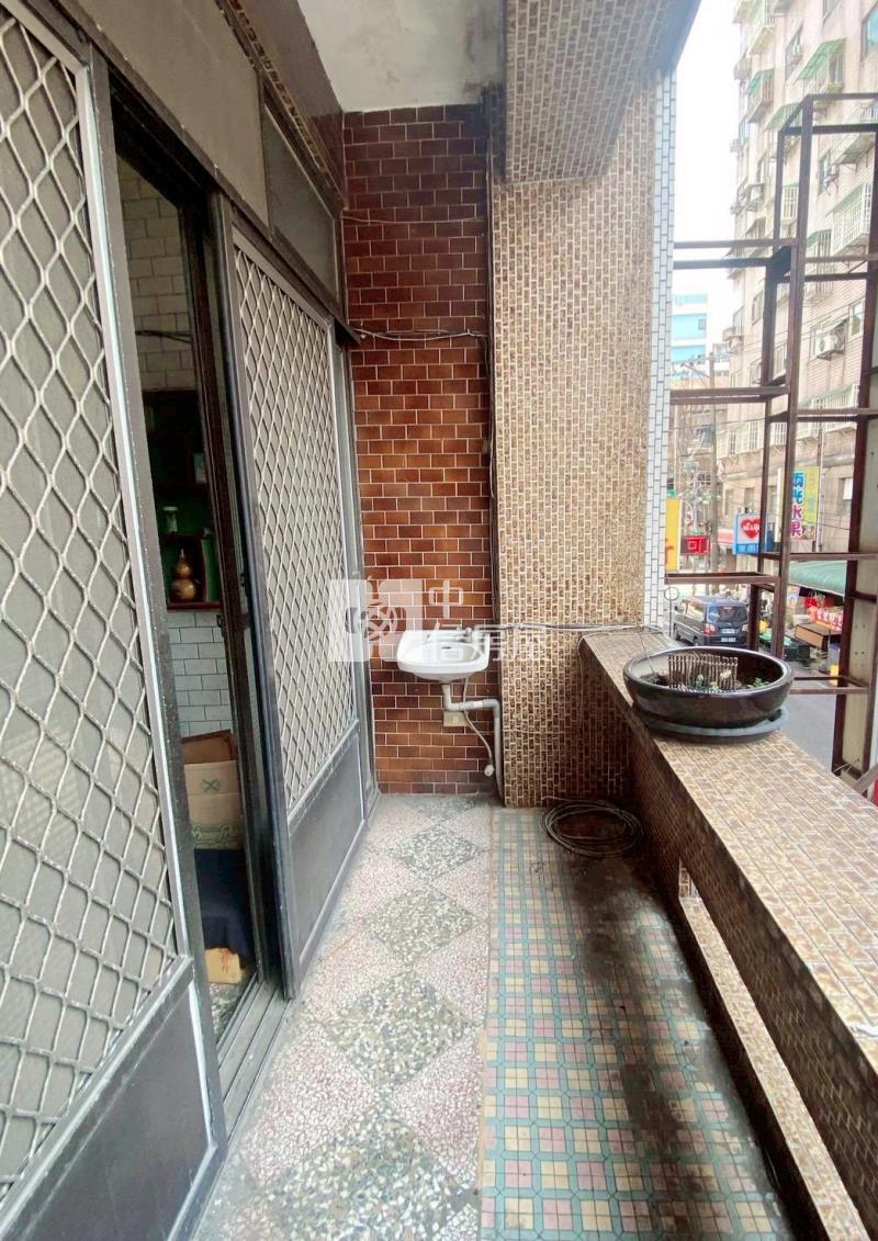 (正商業區)民權大地坪黃金透店房屋室內格局與周邊環境