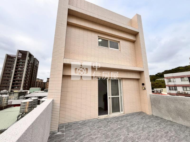 桃園興二街新建電梯透天15間套房房屋室內格局與周邊環境