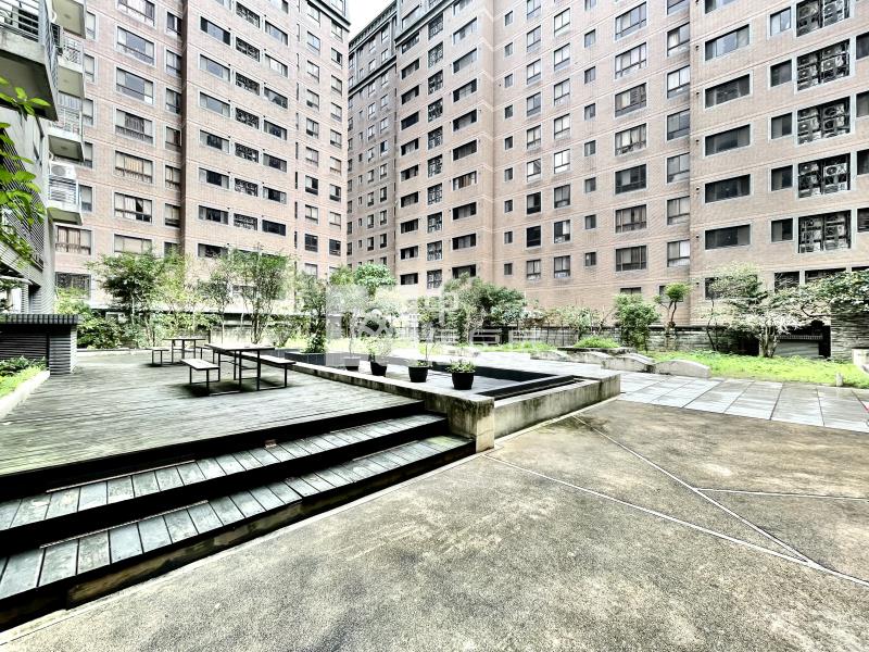 內壢站前商圈.文化公園.寬敞美2房房屋室內格局與周邊環境