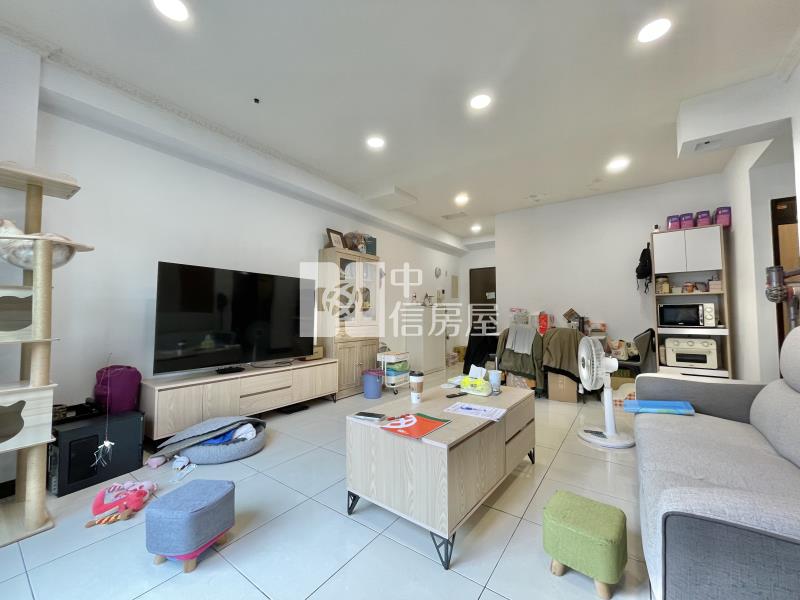 內壢站前商圈.文化公園.寬敞美2房房屋室內格局與周邊環境