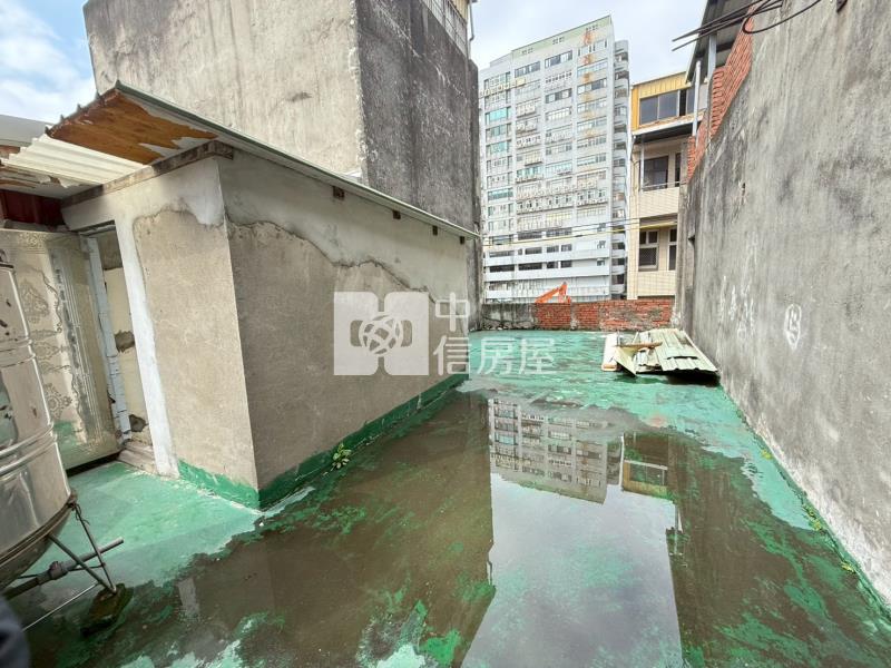 (正商業區)A22捷運站大面寬透店房屋室內格局與周邊環境