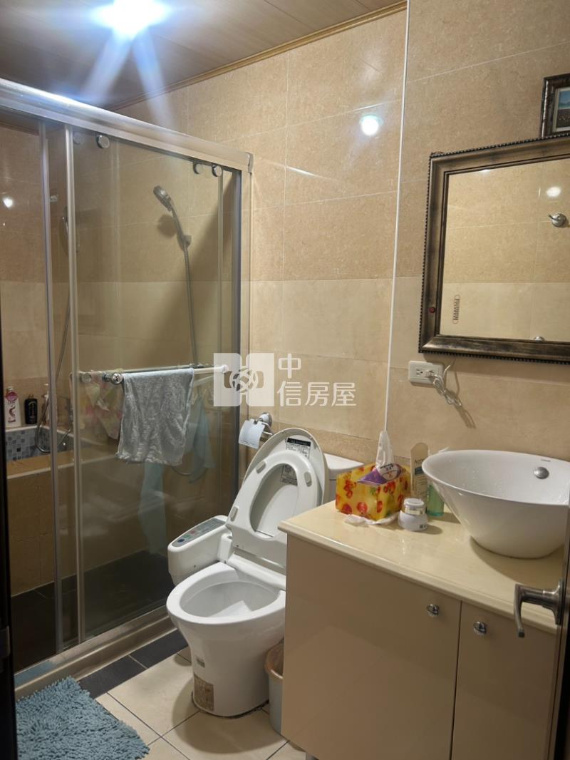 環中商圈透天金店面房屋室內格局與周邊環境