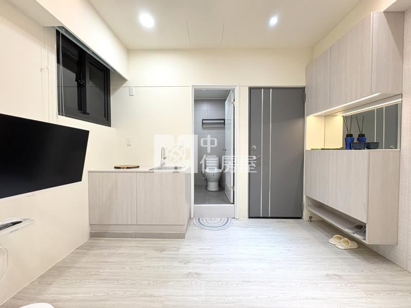 中國醫梅川套房房屋室內格局與周邊環境